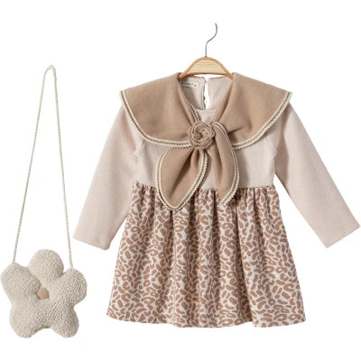Girl’s dress.